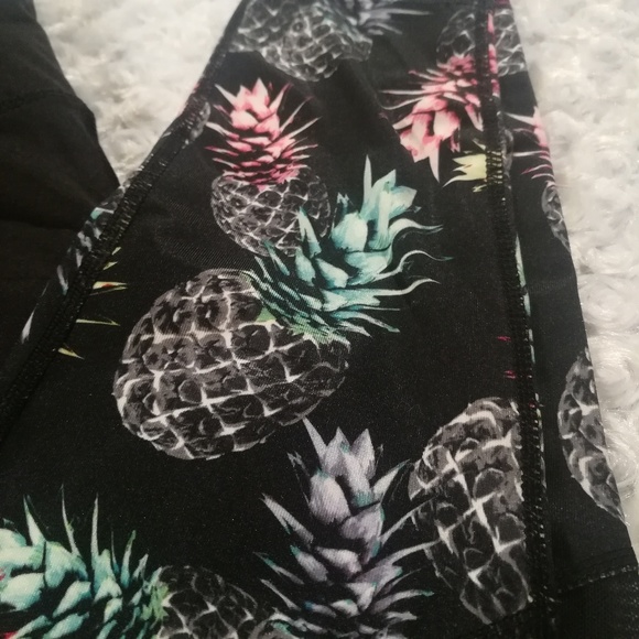 JUST SOLD Jessica Simpson Pineapple mesh - Picture 3 of 6